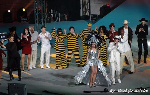 104-enfoires_2009.jpg